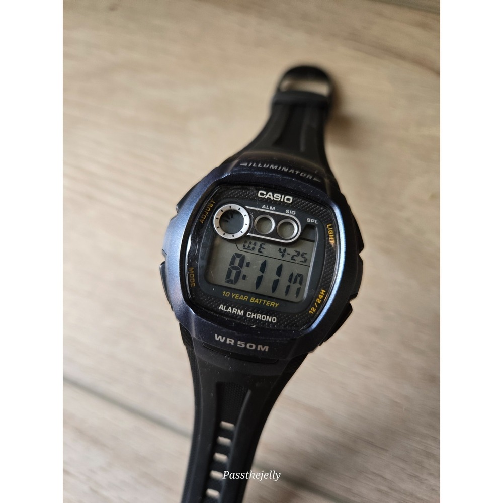 Vtg Casio Watch Men Digital Illuminator Alarm Chrono WR50M 10 Year Battery Black